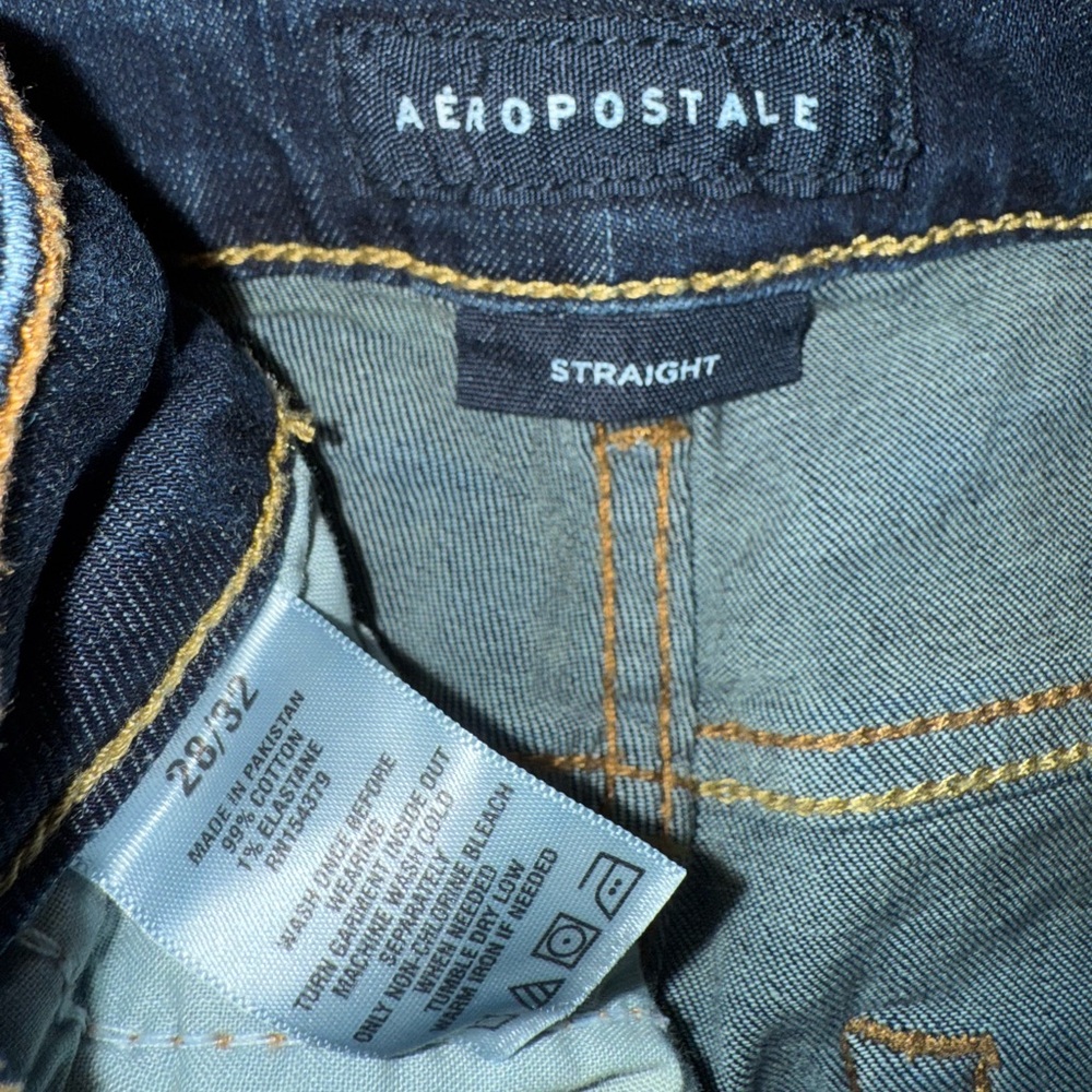 Aeropostale Indigo Straight Leg Jeans - Picture 3 of 4